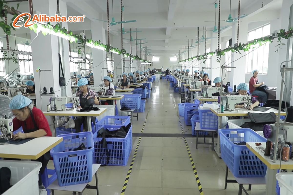 cosmetic bag factory production line